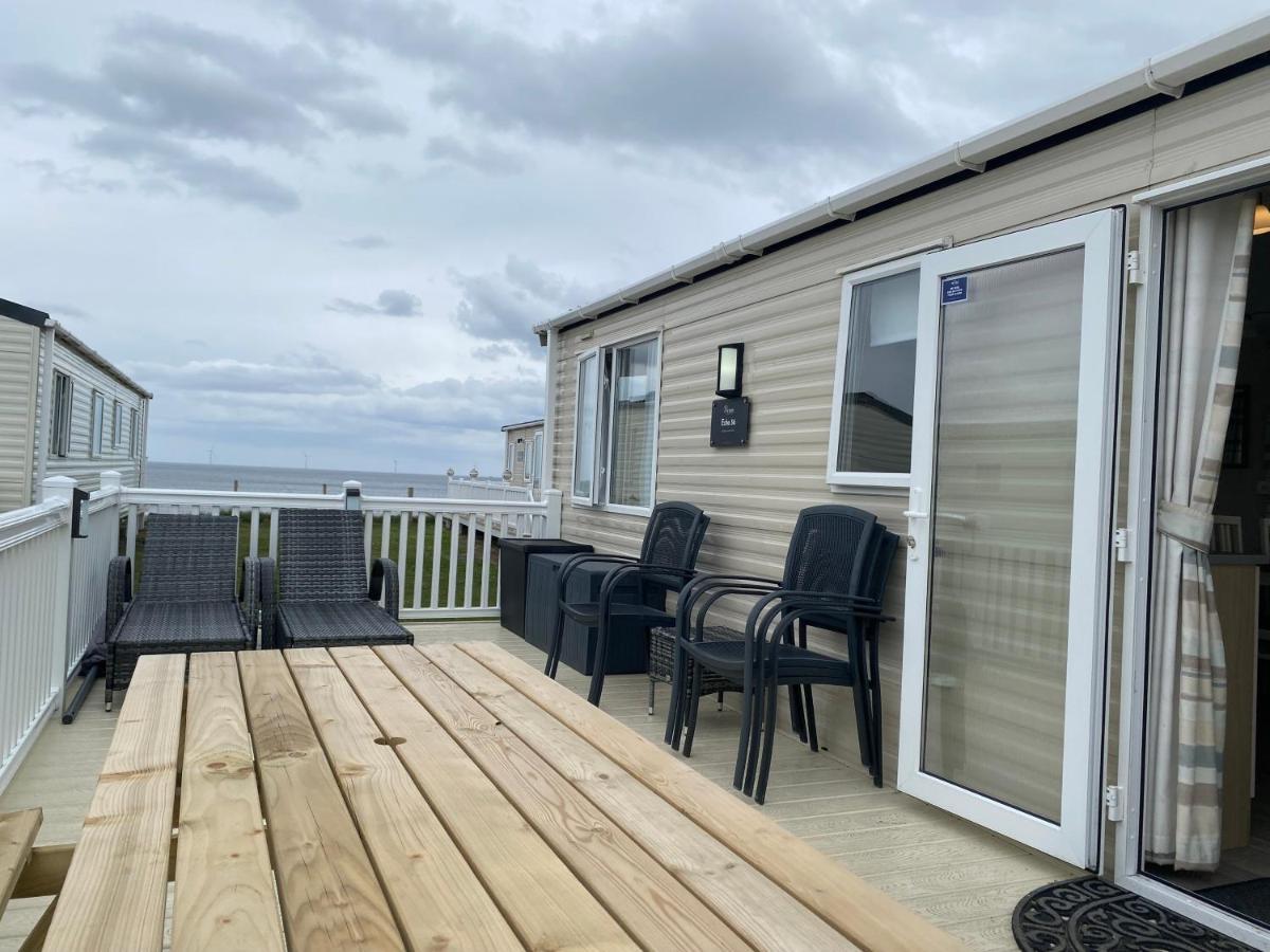 New Sea View Platinum Caravan With Huge Decking Newcastle upon Tyne Eksteriør billede