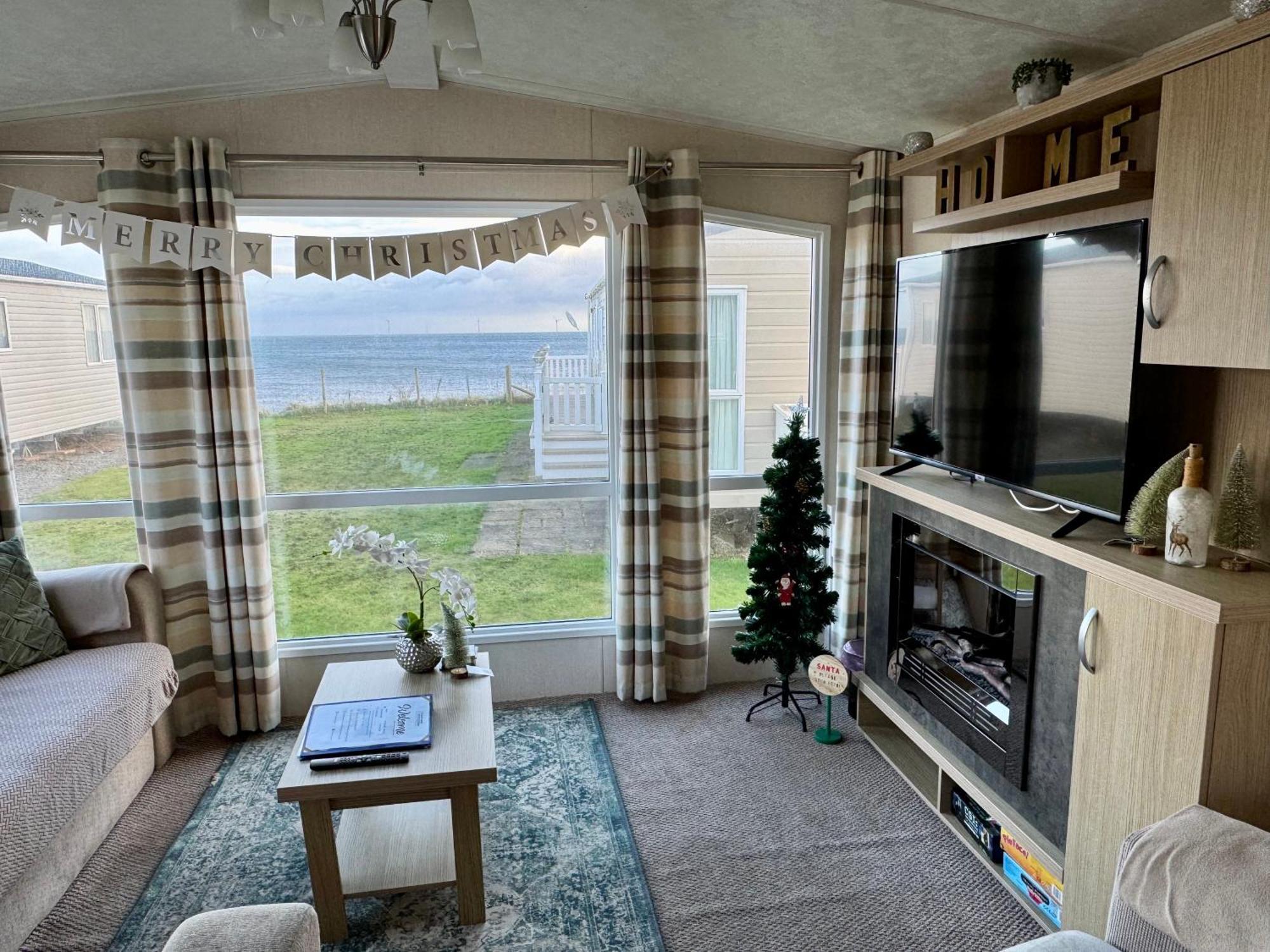 New Sea View Platinum Caravan With Huge Decking Newcastle upon Tyne Eksteriør billede